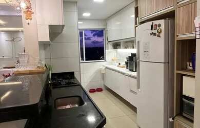 Imagem: O apartamento possui 3 Dormitórios, 2 Banheiros, 2 Vagas na