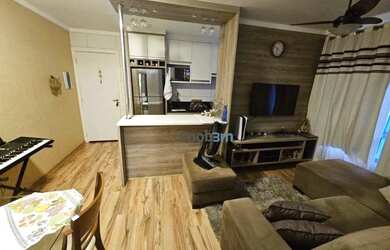 Imagem: O apartamento possui 2 Dormitórios, 1 Banheiro, 1 Vaga na garagem