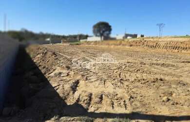 Imagem: O terreno possui 560m² de Área e está localizado em Chácaras
