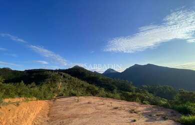 Imagem: O terreno possui 25.961m² de Área e está localizado em Posse