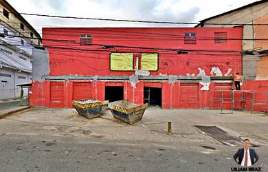 Imagem: O depósito possui 5 Vagas na garagem, 160m² de Área e está