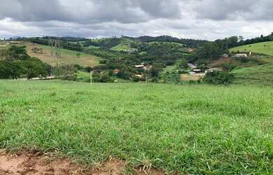 Imagem: O terreno possui 1000m² de Área e está localizado em Centro