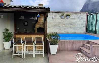 Imagem: O apartamento possui 4 Dormitórios, 5 Banheiros, 2 Vagas na