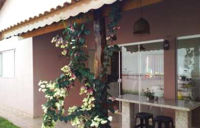 Imagem 3: CASA - PORTAL DO ALTO. Varanda, Área de serviço, 140m² de Áreae4 Vagas...