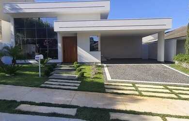 Imagem: A casa em condomínio possui 4 Dormitórios, 5 Banheiros, 4