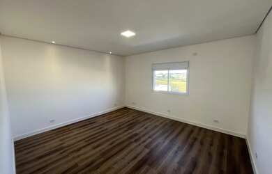 Imagem 10: Sobrado de alto padrão no condomínio Residencia Mantiqueira