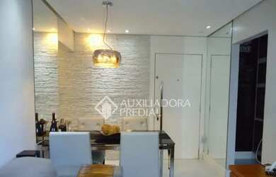 Imagem: O apartamento possui 3 Dormitórios, 1 Banheiro, 1 Vaga na garagem