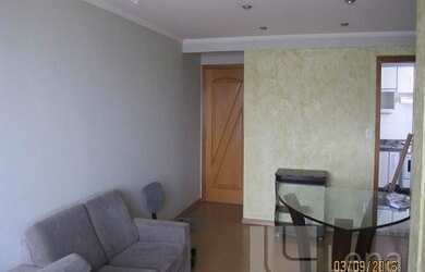 Imagem: O apartamento possui 3 Dormitórios, 1 Banheiro, 1 Vaga na garagem