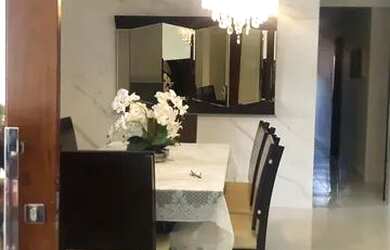 Imagem: A casa possui 3 Dormitórios, 4 Banheiros, 3 Vagas na garagem