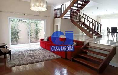 Imagem: A casa em condomínio possui 4 Dormitórios, 3 Banheiros, 2