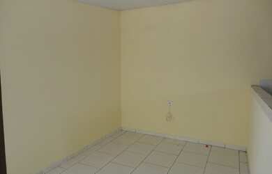 Imagem: A casa possui 1 Dormitório, 1 Banheiro e 50m² de Área e está