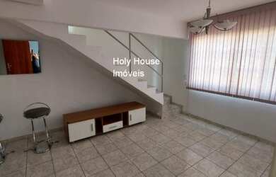 Imagem: A casa possui 2 Dormitórios, 1 Banheiro, 1 Vaga na garagem