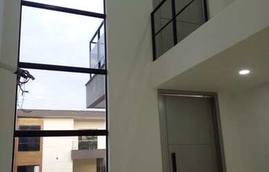 Imagem: A casa em condomínio possui 3 Dormitórios, 4 Banheiros, 4