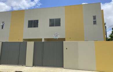 Imagem: A casa possui 2 Dormitórios, 2 Banheiros, 70m² de Área e