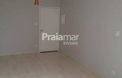 Imagem: O apartamento possui 1 Dormitório, 1 Banheiro, 1 Vaga na garagem