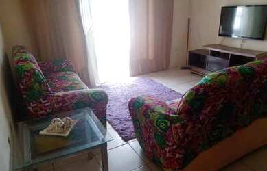 Imagem 4: Casa com piscina , festas , temporada e finais de semana