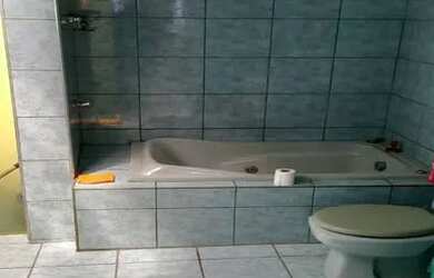 Imagem: A casa possui 2 Dormitórios, 4 Banheiros, 4 Vagas na garagem