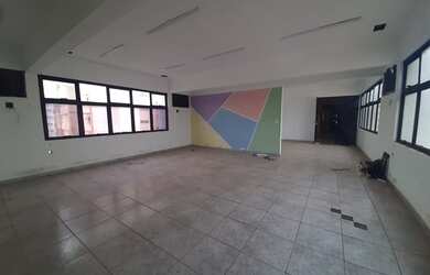 Imagem: O depósito possui 110m² de Área e está localizado em Centro