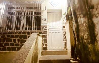 Imagem: A casa possui 1 Dormitório, 1 Banheiro e 80m² de Área e está