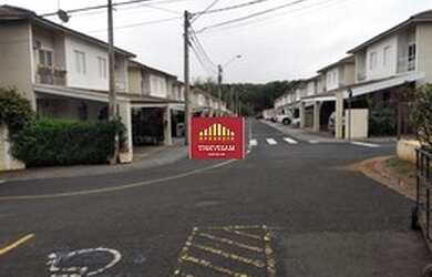 Imagem: A casa em condomínio possui 3 Dormitórios, 2 Banheiros, 2