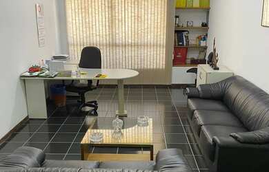 Imagem 11: Sala de 32m², banheiro privativo, garagem, Av. ACM!!