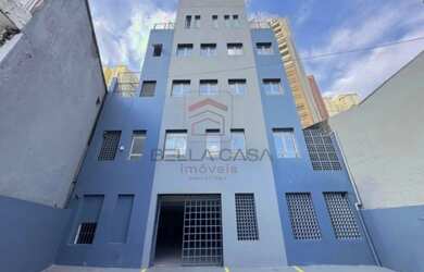 Imagem: O depósito possui 5 Vagas na garagem, 1.550m² de Área e