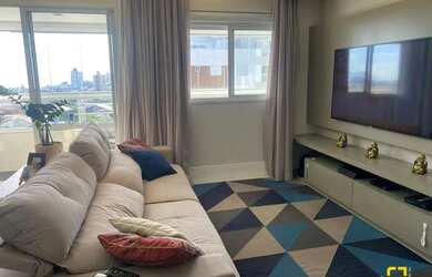 Imagem: O apartamento possui 3 Dormitórios, 2 Banheiros, 2 Vagas na