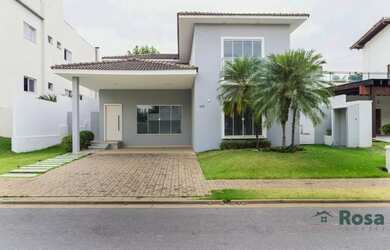 Imagem: A casa possui 5 Dormitórios, 5 Banheiros, 2 Vagas na garagem