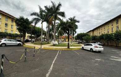 Imagem: O apartamento possui 2 Dormitórios, 1 Banheiro, 1 Vaga na garagem