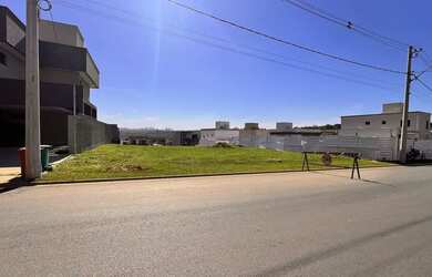 Imagem: O terreno possui 274m² de Área e está localizado em Jardins