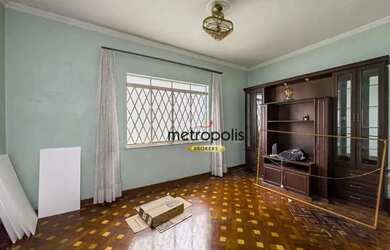 Imagem: A casa possui 2 Dormitórios, 1 Banheiro, 2 Vagas na garagem