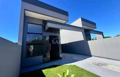 Imagem: A casa possui 2 Dormitórios, 2 Banheiros, 2 Vagas na garagem