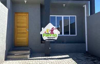 Imagem: A casa possui 2 Dormitórios, 1 Banheiro, 2 Vagas na garagem