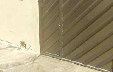 Imagem: A casa possui 5 Dormitórios, 3 Banheiros, 2 Vagas na garagem