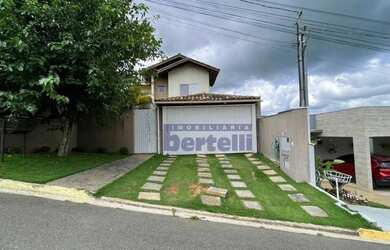 Imagem: A casa em condomínio possui 3 Dormitórios, 4 Banheiros, 4