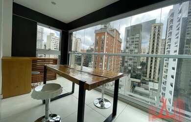 Imagem: O apartamento possui 1 Dormitório, 1 Banheiro, 1 Vaga na garagem