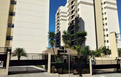 Imagem: O apartamento possui 3 Dormitórios, 1 Banheiro, 1 Vaga na garagem