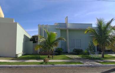 Imagem: A casa em condomínio possui 3 Dormitórios, 3 Banheiros, 2