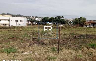 Imagem: O terreno possui 405m² de Área e está localizado em Osvaldo
