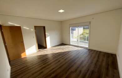 Imagem 7: Sobrado de alto padrão no condomínio Residencia Mantiqueira