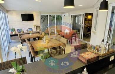 Imagem: A casa em condomínio possui 4 Dormitórios, 5 Banheiros, 4