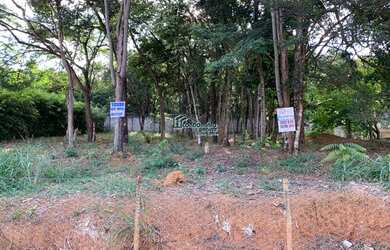 Imagem: O terreno possui 1.098m² de Área e está localizado em Condados