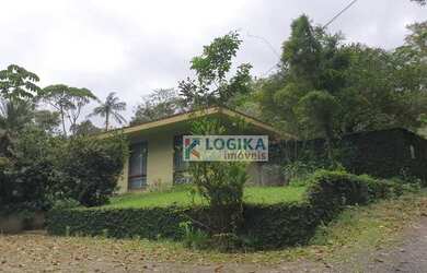 Imagem: O terreno possui 6.874m² de Área e está localizado em Anita