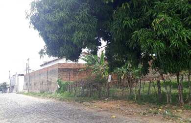 Imagem: O terreno possui 800m² de Área e está localizado em Nova