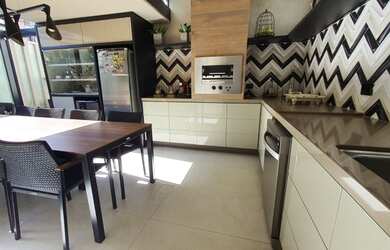 Imagem 1: Apartamento Garden 3 suítes no miolo da Praia do Canto, perto de tudo