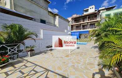 Imagem 2: Linda casa colonial 3 qtos/suíte/piscina/4 vagas, à venda, 230 m² por R$ 820.000 - São Ped