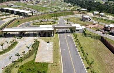 Imagem: O terreno possui 360m² de Área e está localizado em Senador