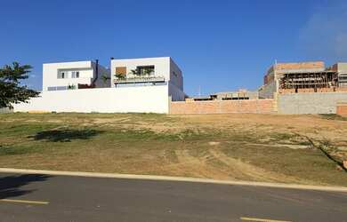 Imagem: O terreno à venda possui 462m² de Área e está localizado