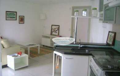 Imagem: O apartamento possui 1 Dormitório, 2 Banheiros, 2 Vagas na