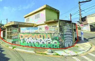 Imagem: A casa possui 2 Dormitórios, 5 Banheiros, 1 Vaga na garagem